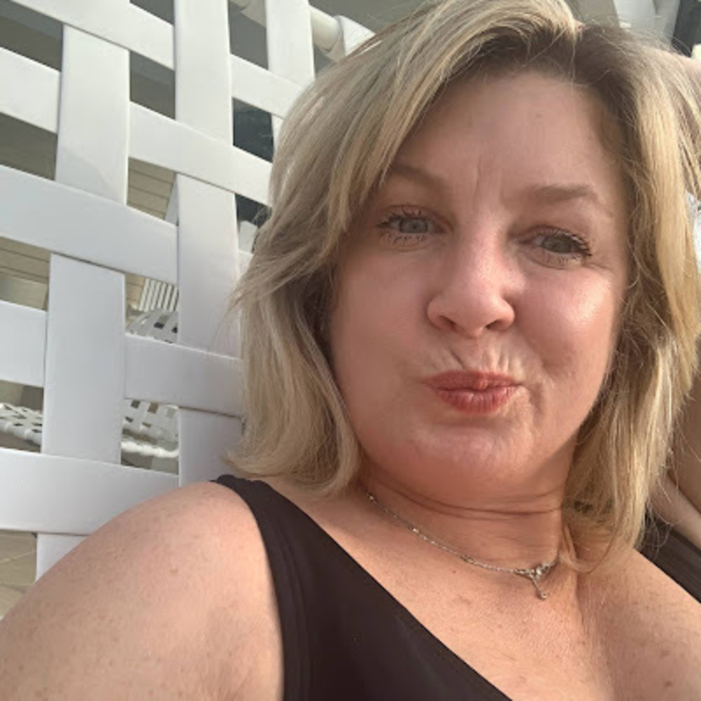 Meet your Posher, Ashly